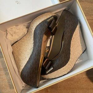 MICHAEL KORS wedges in BOX!!! Barley worn if any
